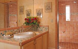 L'Auberge Provencale Inn & Restaurant