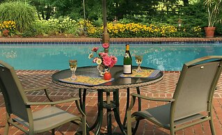 L'Auberge Provencale Inn & Restaurant