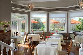 L'Auberge Provencale Inn & Restaurant