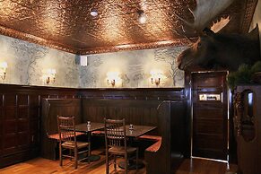 The Interlaken Inn