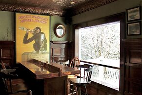 The Interlaken Inn