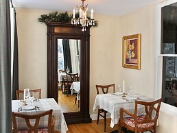 The Interlaken Inn