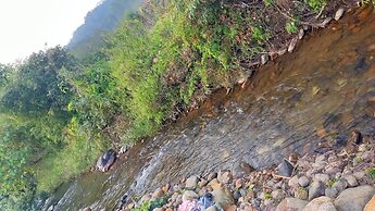 Mong Homestay Resort