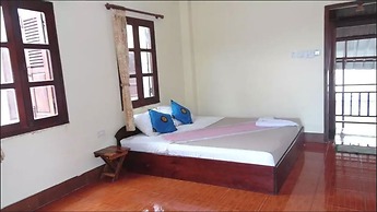 Mao Phashok Guesthouse