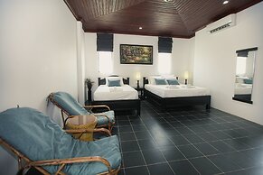 SR Sofia Villa Hotel