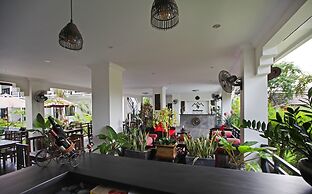 SR Sofia Villa Hotel