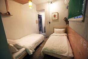 Hongdae Guesthouse Pajamaparty - Hostel