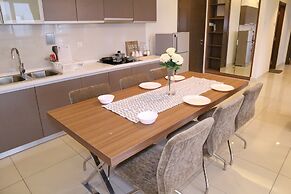 Panda Residences at Regalia