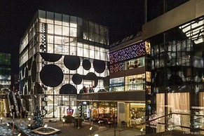 Lacasa Service Apartment