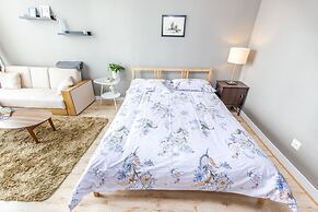 Lacasa Service Apartment