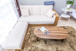 Lacasa Service Apartment