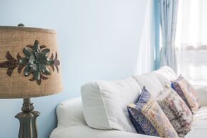 Lacasa Service Apartment