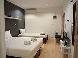 Chino Town Gallery Alley