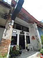 Chino Town Gallery Alley