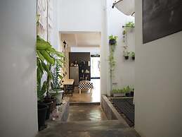 Chino Town Gallery Alley