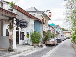 Chino Town Gallery Alley