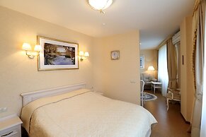 Voyage Hotel