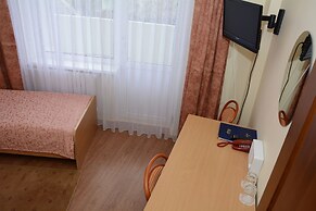 Voyage Hotel