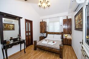 The Pearl of the Golan - Pnina BaGolan
