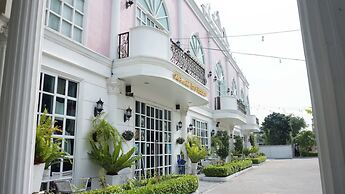 Westgate Residence Hotel