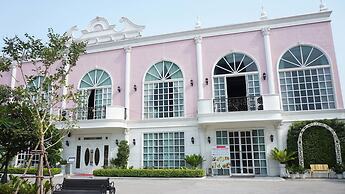 Westgate Residence Hotel