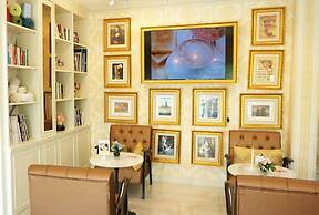 Westgate Residence Hotel