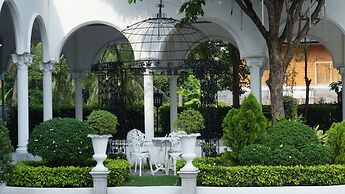 Westgate Residence Hotel