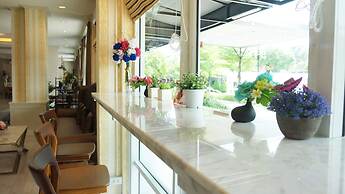 Westgate Residence Hotel