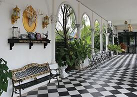 Westgate Residence Hotel