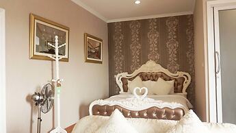Westgate Residence Hotel