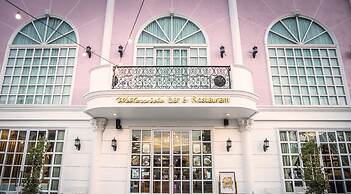 Westgate Residence Hotel