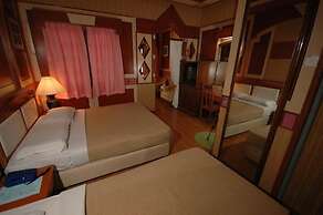 Shari-La Island Resort