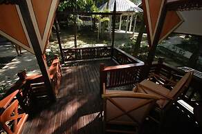 Shari-La Island Resort