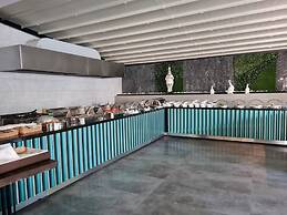 May Flower Apart Hotel