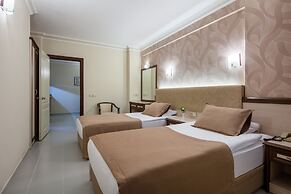 May Flower Apart Hotel