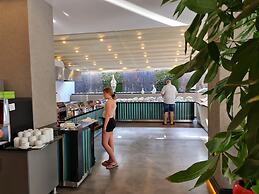 May Flower Apart Hotel