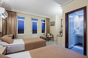 May Flower Apart Hotel