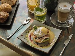 The Nikolai Hotel Hamburg, Leonardo Limited Edition