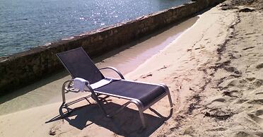 Mangrove Cay Sea View Villas