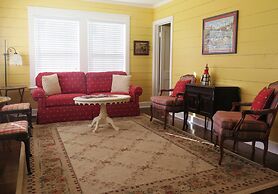 Yellow House Bed and Breakfast