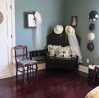 Yellow House Bed and Breakfast