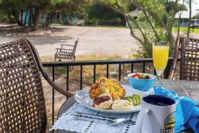 Yellow House Bed and Breakfast