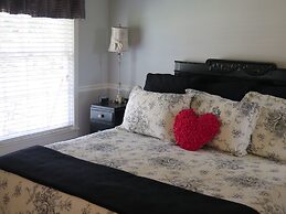 Yellow House Bed and Breakfast