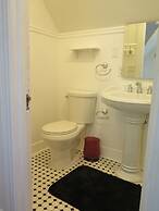 Yellow House Bed and Breakfast