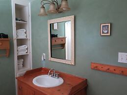 Yellow House Bed and Breakfast