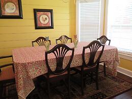 Yellow House Bed and Breakfast