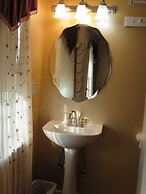 Yellow House Bed and Breakfast