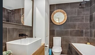 Melbourne Holiday Apartments Flinders Wharf