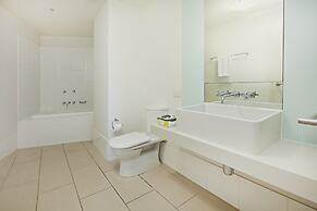 Melbourne Holiday Apartments Flinders Wharf