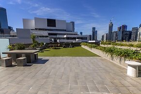 Melbourne Holiday Apartments Flinders Wharf